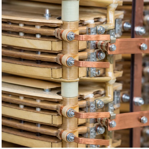 Autotransformer — construction details and components